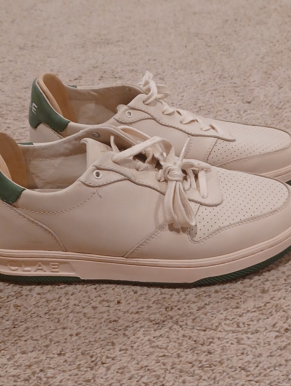 CLAE Malone "Apple" Vegan Sneakers in the off-white and dark green. Size 8 - Picture 2 of 9